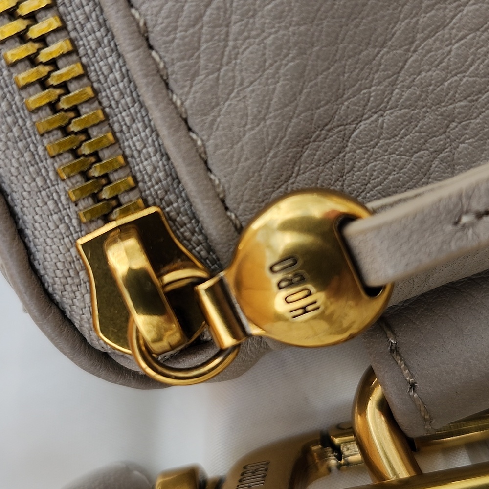 HOBO FERN LEATHER BELT BAG - Picture 2 of 16